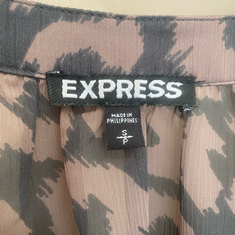Express Leopard Top - Picture 2 of 4
